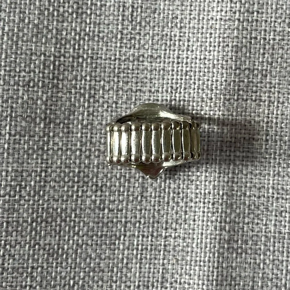 Vintage Statement Stretch Ring | Silver Tone Pear Cut Crystal